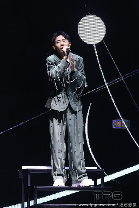 T164542436