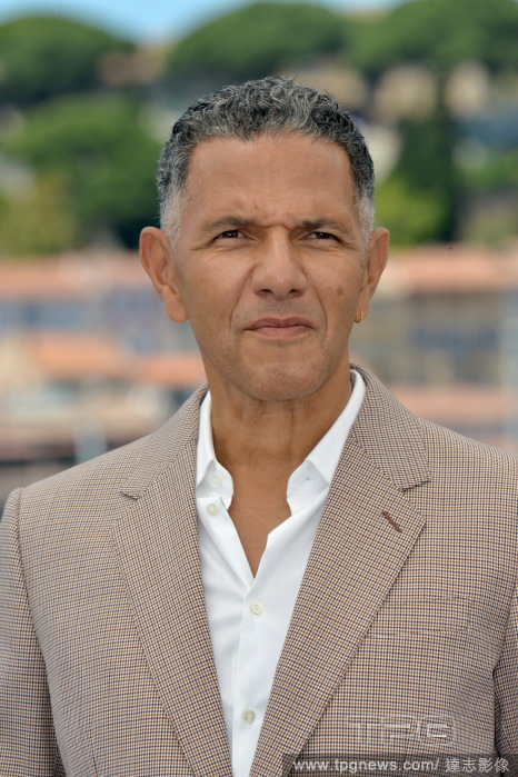 T164601306