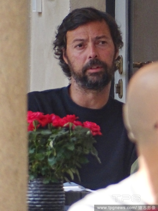 T164645762