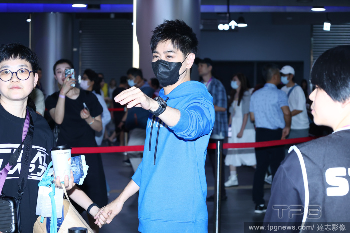 T165340824