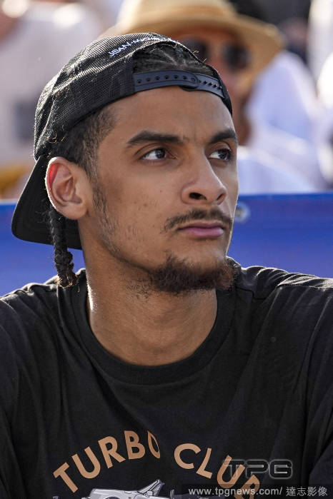 T165709401