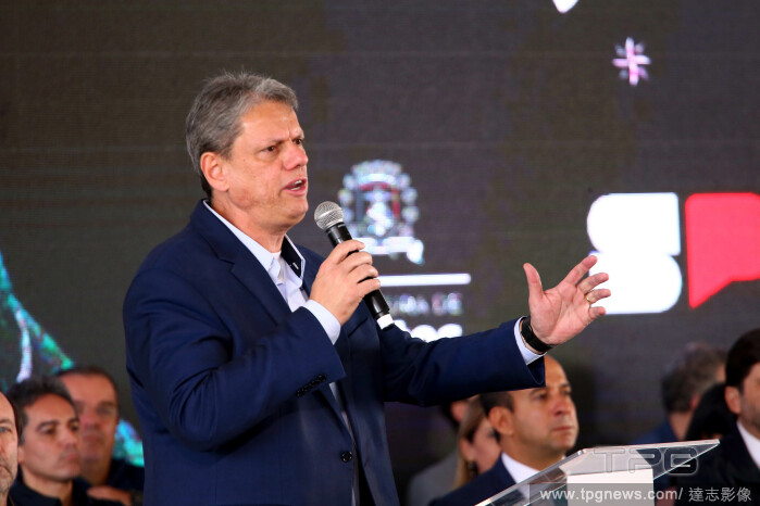 T165704326