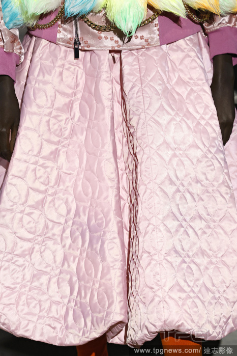 T160898474