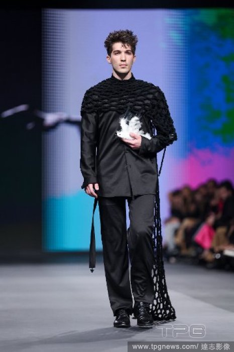 T161020311