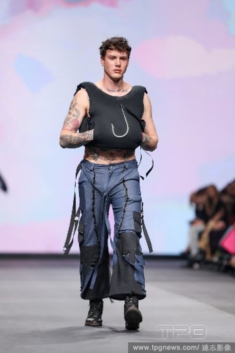T161020312